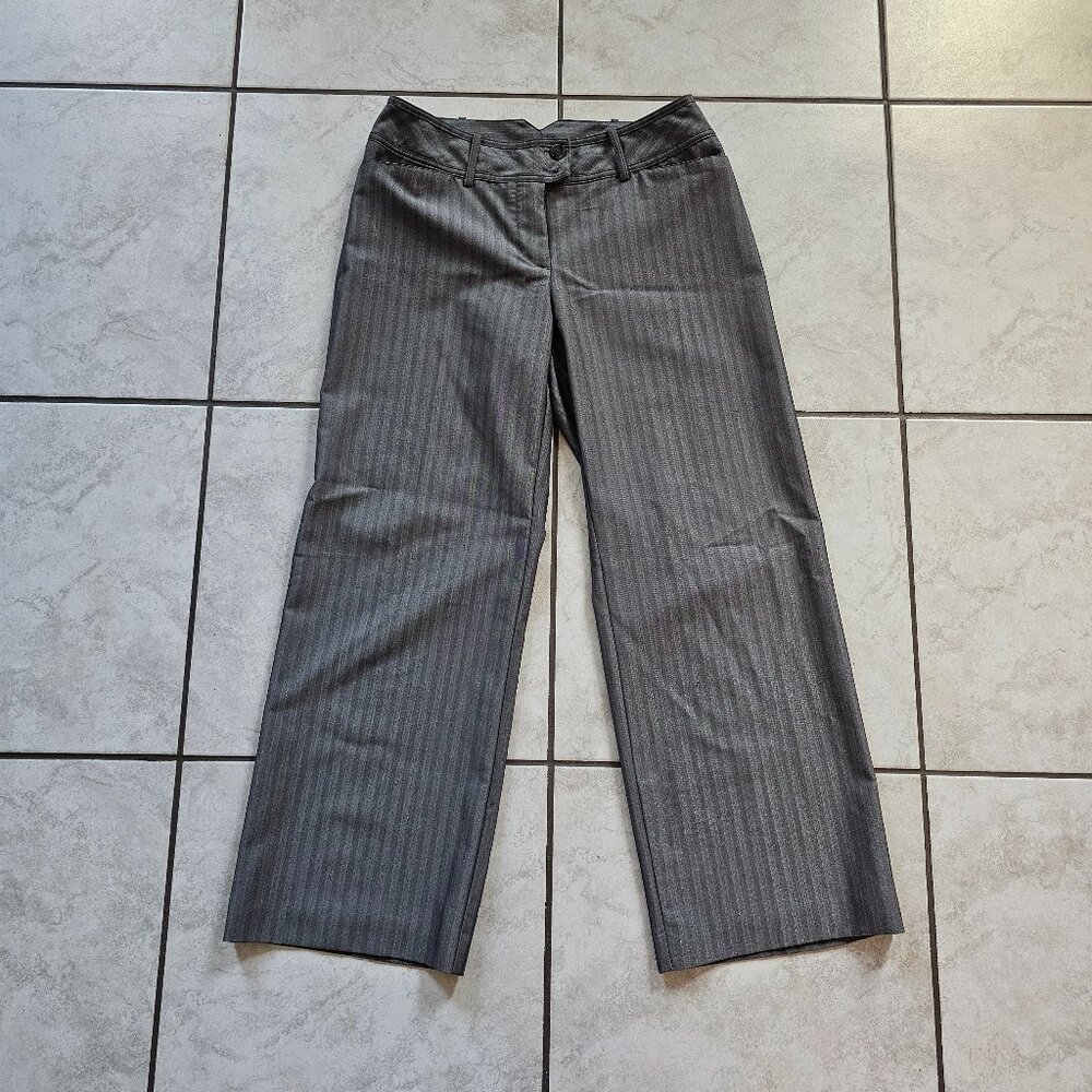 Size 8P Women's Worthington Petite Modern Fit Gray Striped Slack Wide-Leg Pants